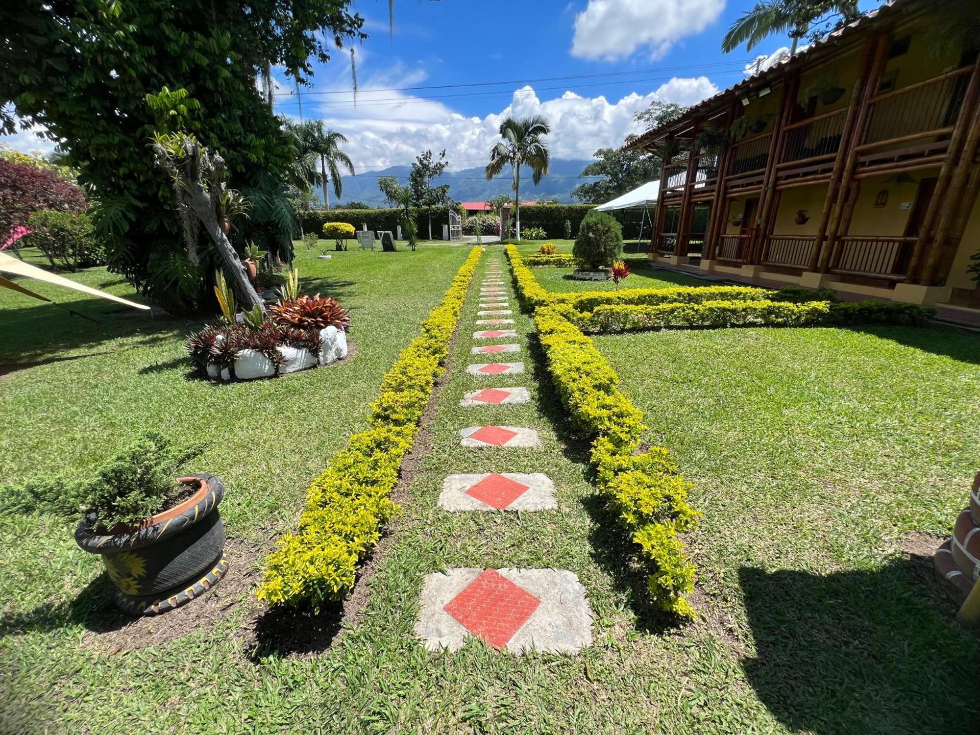 Villa Alejandra Del Quindio Calarcá Exterior foto